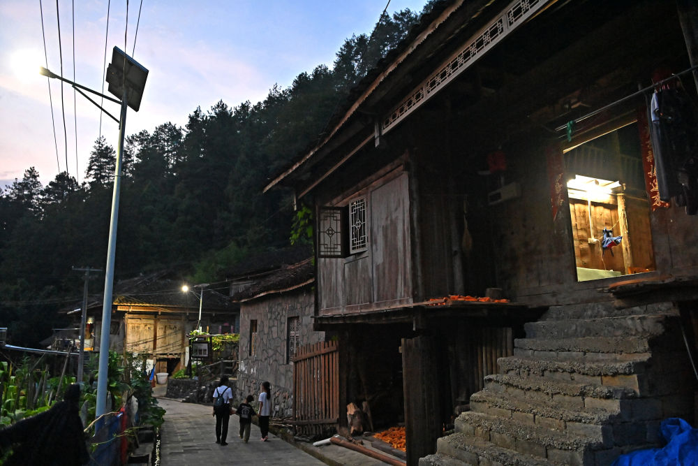 全国有多少村落 W020240904350886675862.jpg