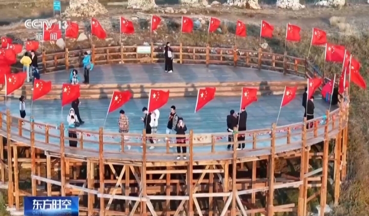 视频丨满城锦绣！各地国庆气氛陆续“上线”